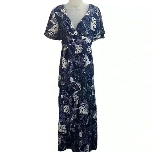 Lulus Savanna Navy Blue Floral Maxi Dress - Picture 2 of 8